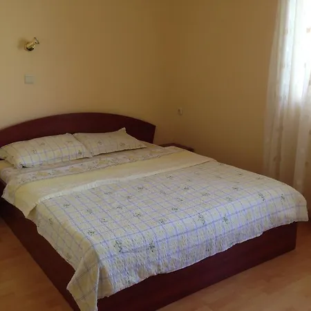 Πανσιόν Kostadinovi *